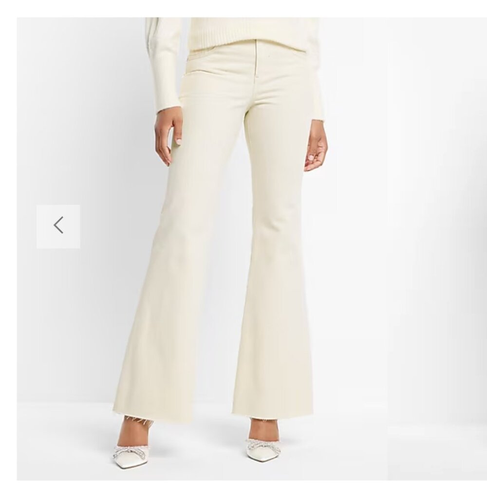 Mid Rise Cream Raw Hem '70s Flare Jeans